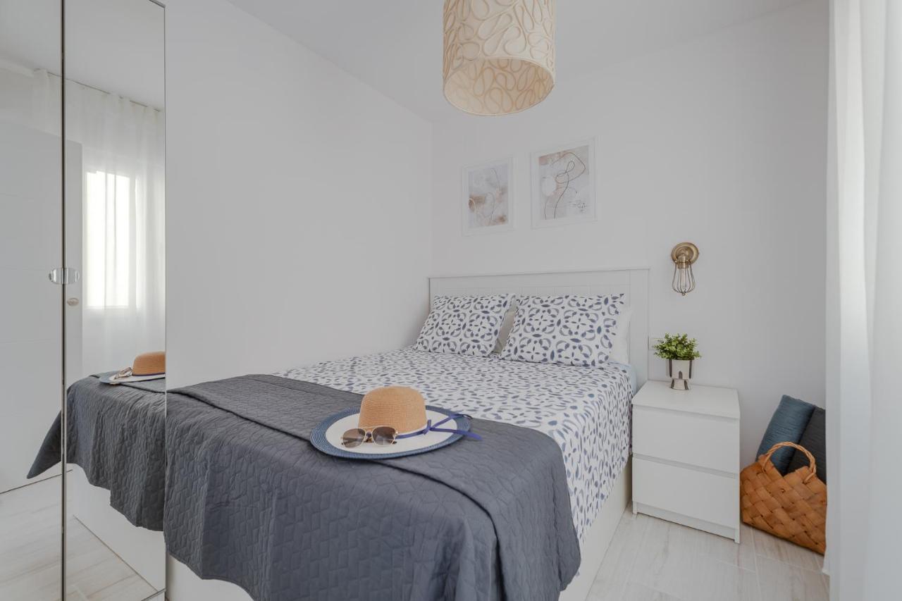 Stay In Torrevieja Cozy City & Sea Exterior photo